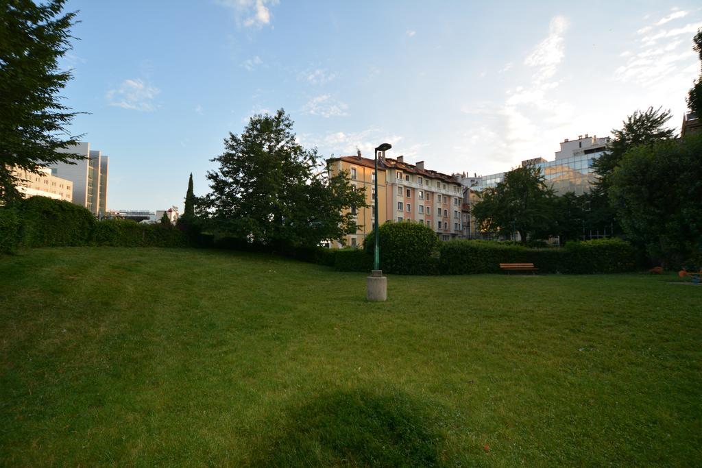Hotel Lux Grenoble Extérieur photo